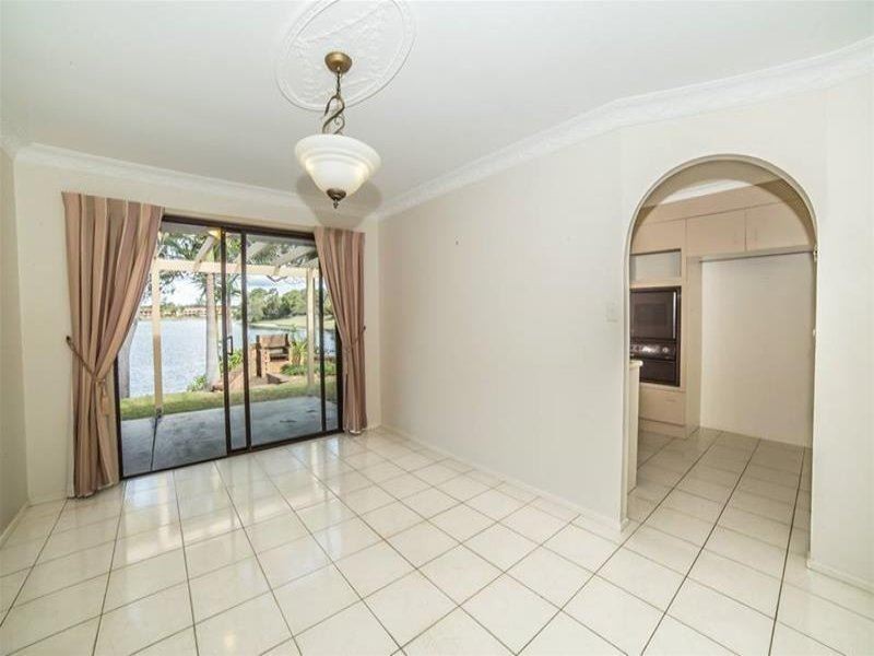 11 Tequila Court, Mermaid Waters QLD 4218