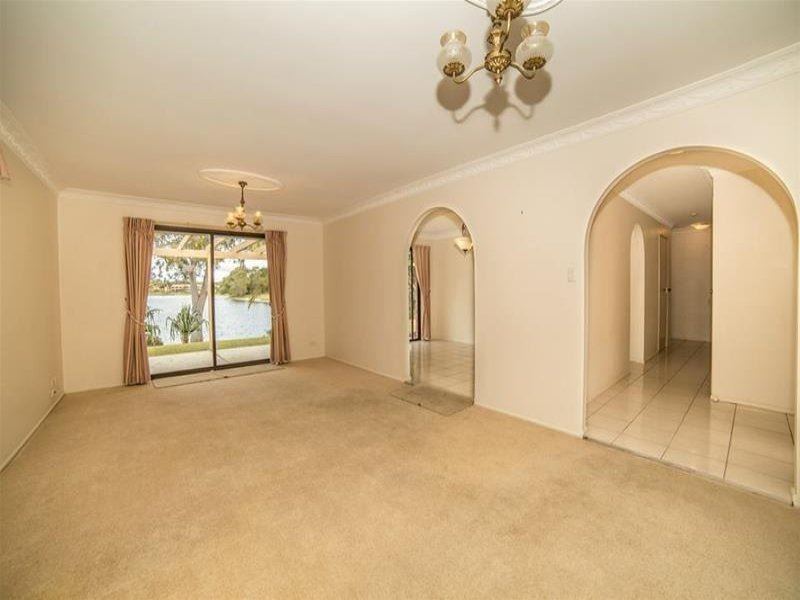 11 Tequila Court, Mermaid Waters QLD 4218