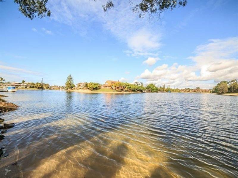 11 Tequila Court, Mermaid Waters QLD 4218