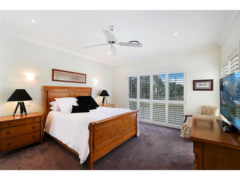 18 Canada Place, Arundel QLD 4214