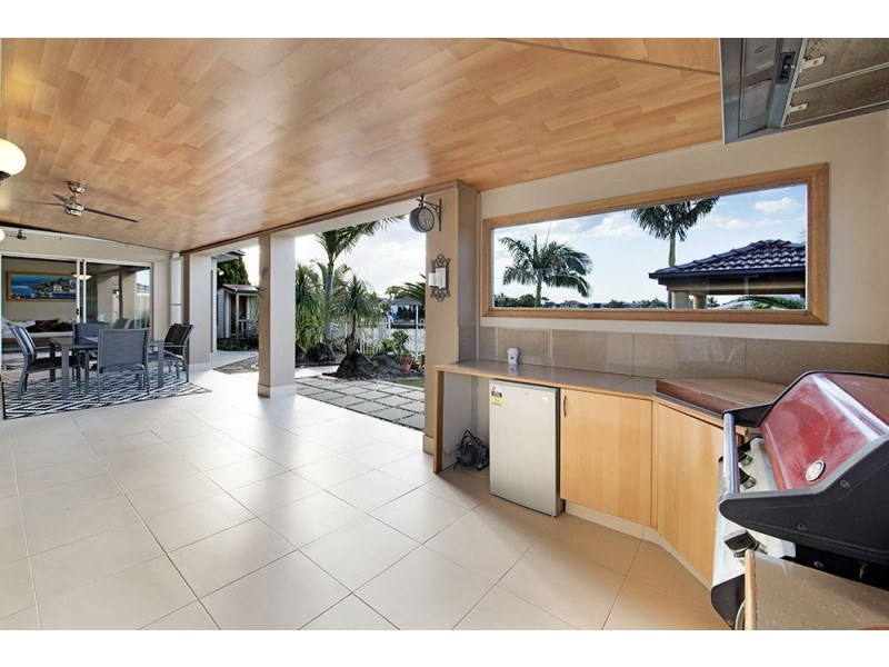 13 Karabella Court, Mermaid Waters QLD 4218