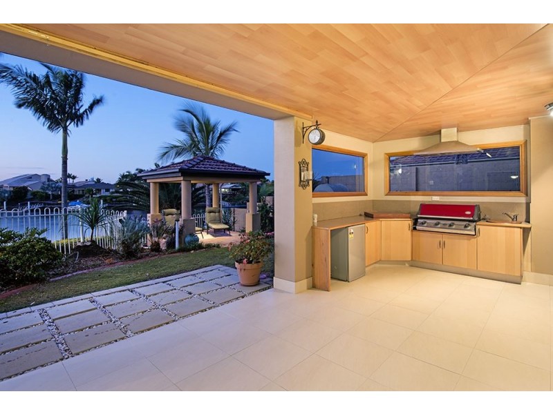 13 Karabella Court, Mermaid Waters QLD 4218