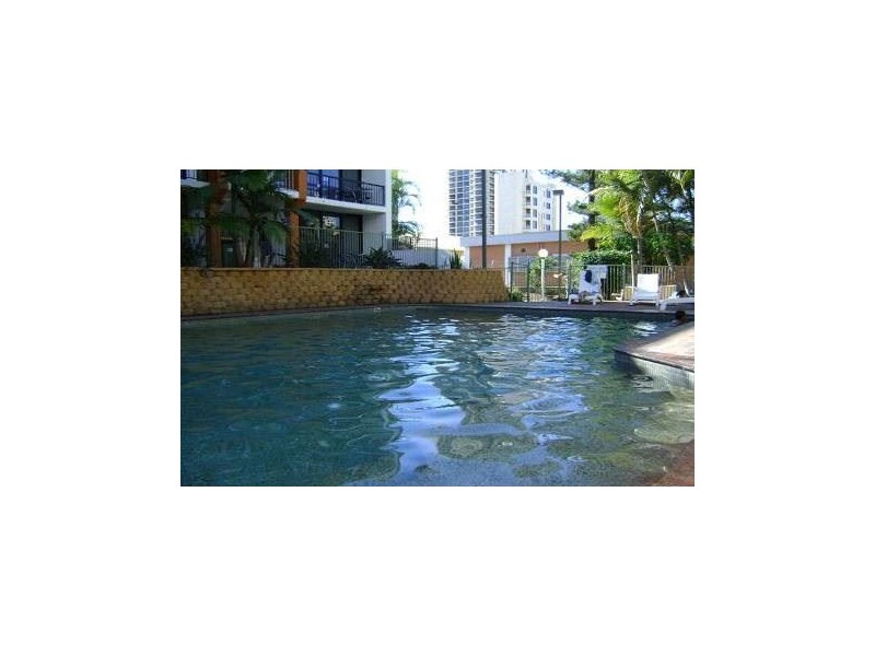 18/2877 Gold Coast Highway, Surfers Paradise QLD 4217