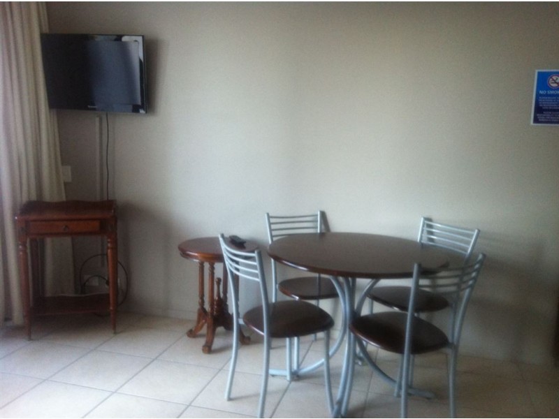 18/2877 Gold Coast Highway, Surfers Paradise QLD 4217