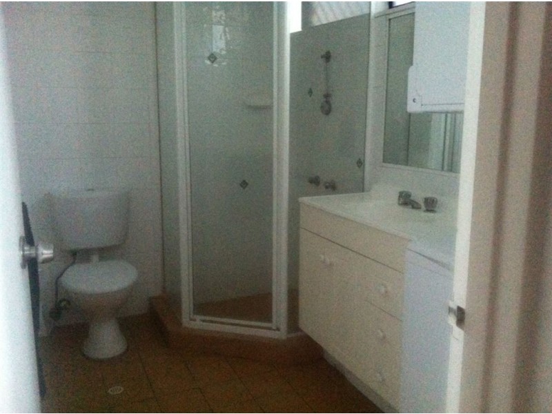 18/2877 Gold Coast Highway, Surfers Paradise QLD 4217