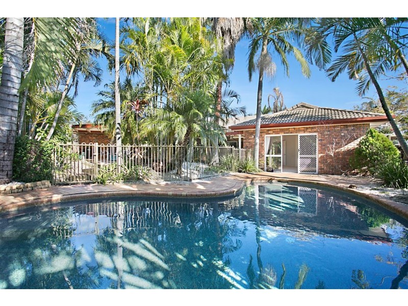 17 Firestone Court, Robina QLD 4226