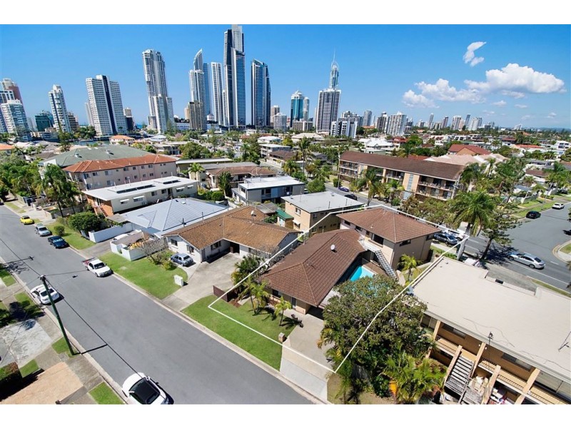 31 Thomas Drive, Surfers Paradise QLD 4217