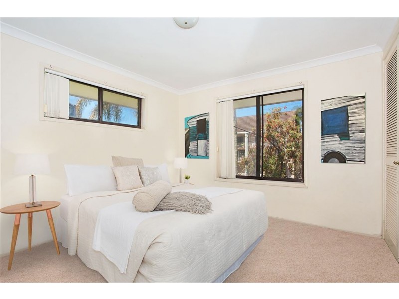 31 Thomas Drive, Surfers Paradise QLD 4217