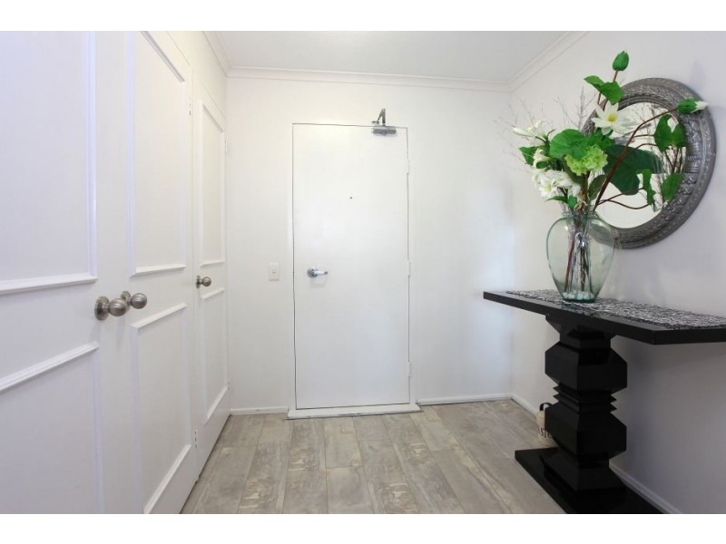 21/2940 Gold Coast Highway, Surfers Paradise QLD 4217
