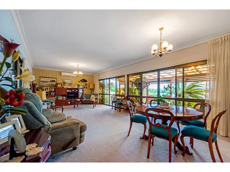 64 Tradewinds Avenue, Paradise Point QLD 4216