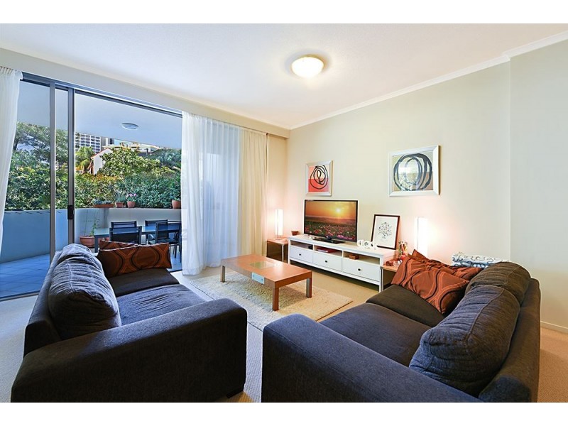 21 Cypress Avenue, Surfers Paradise QLD 4217