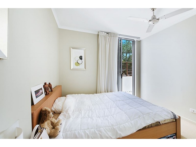 21 Cypress Avenue, Surfers Paradise QLD 4217