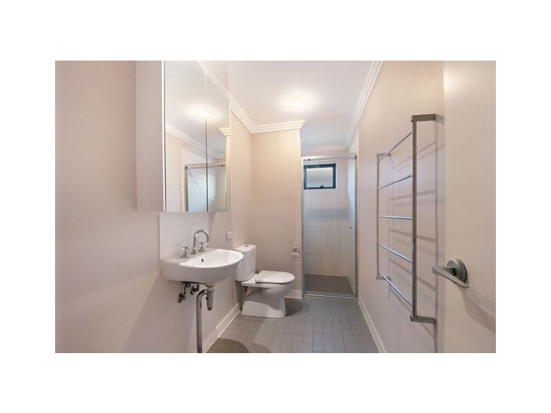 10/45 Bundall Road, Surfers Paradise QLD 4217