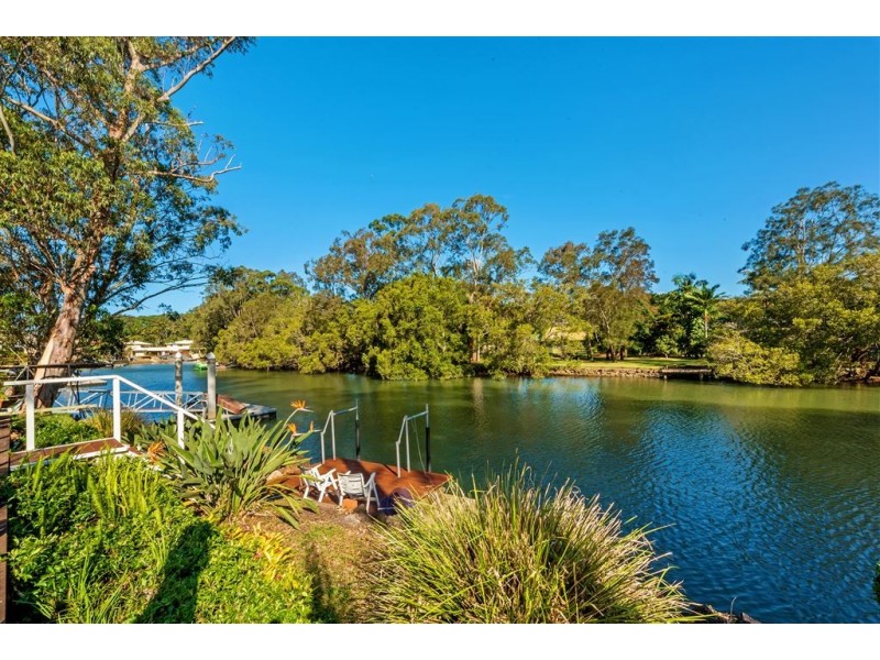 38 Whitsunday Drive, Currumbin Waters QLD 4223