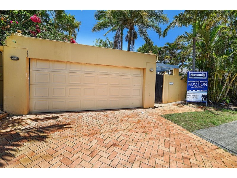 38 Allambi Avenue, Broadbeach Waters QLD 4218