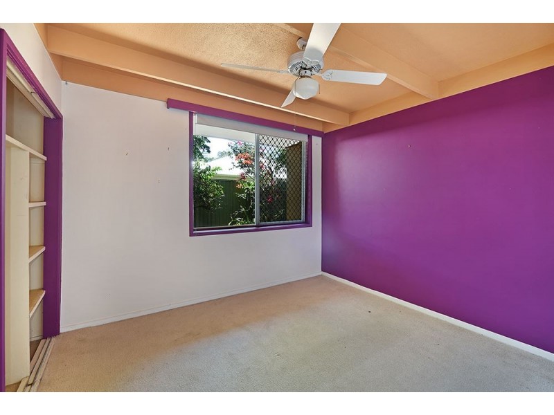 38 Allambi Avenue, Broadbeach Waters QLD 4218