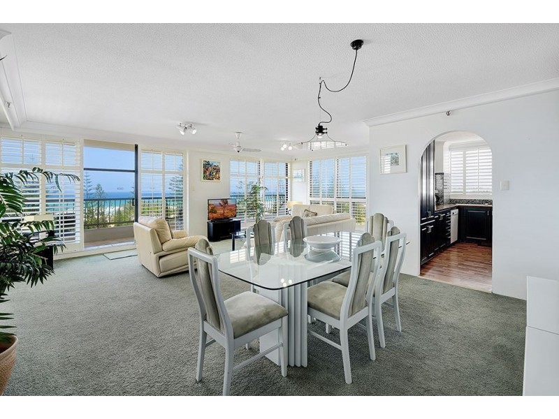 6A/1 Albert Avenue, Broadbeach QLD 4218