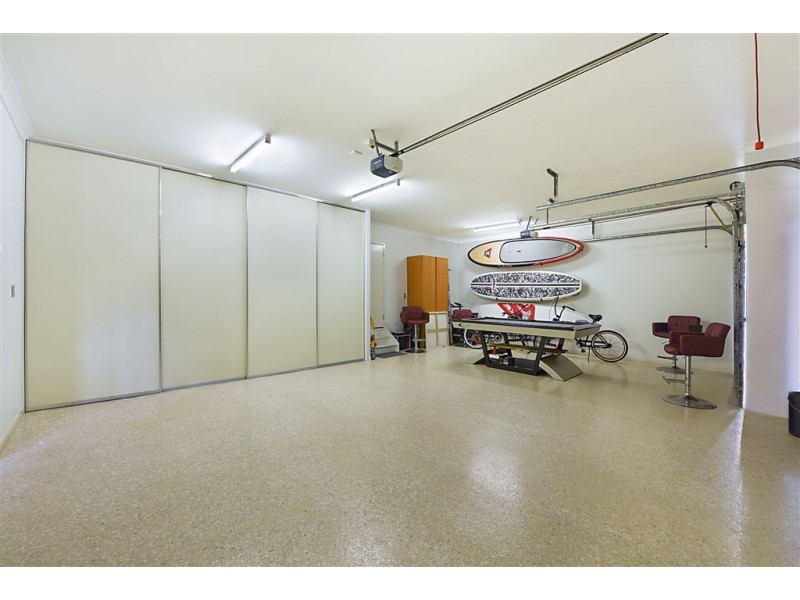 119 Arun Drive, Arundel QLD 4214