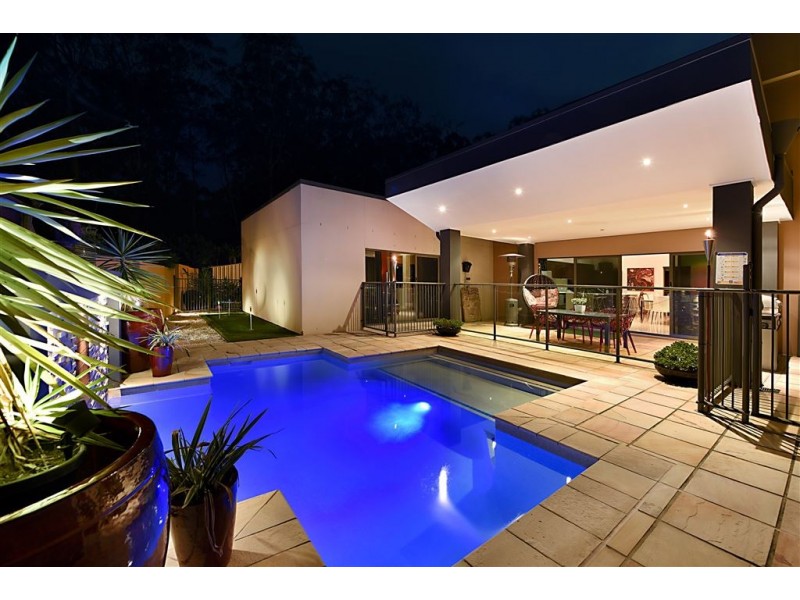 119 Arun Drive, Arundel QLD 4214