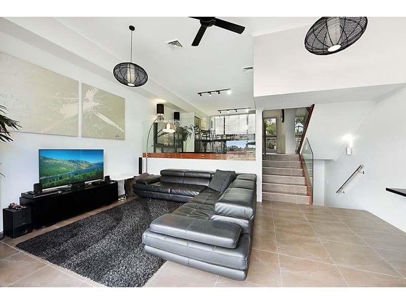 28/7 Campbell Street, Sorrento QLD 4217