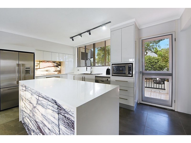 28/7 Campbell Street, Sorrento QLD 4217