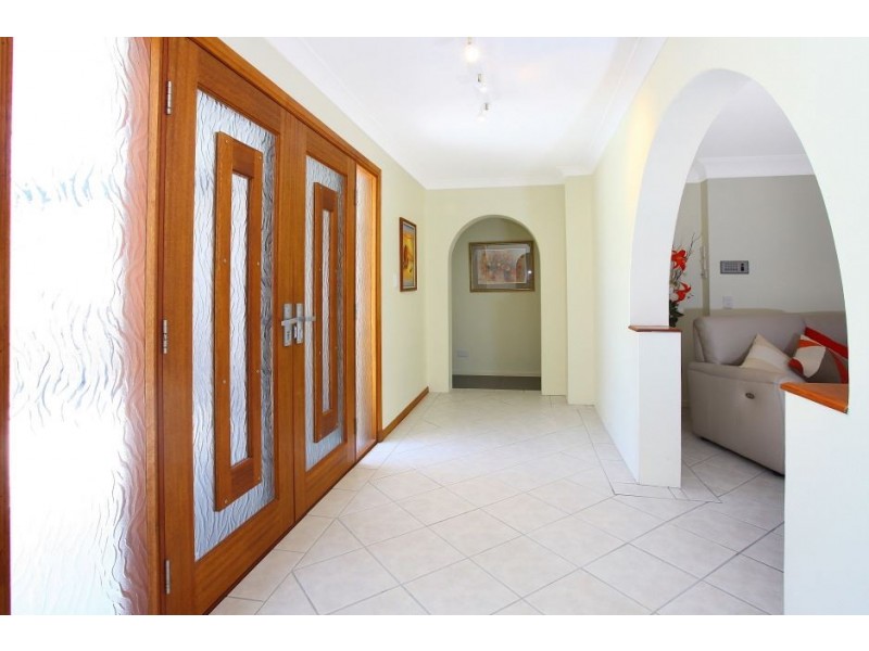 84 Manly Drive, Robina QLD 4226