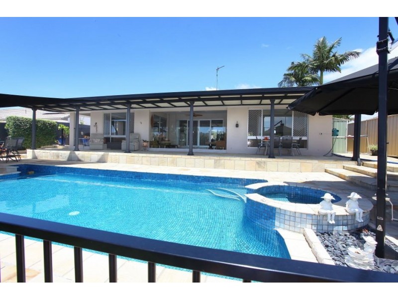84 Manly Drive, Robina QLD 4226