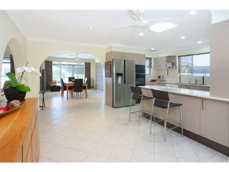 84 Manly Drive, Robina QLD 4226