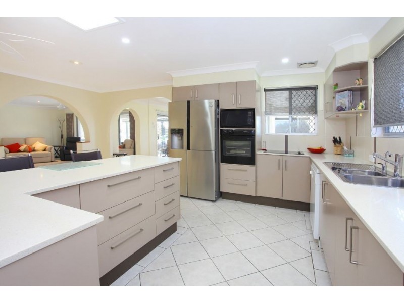 84 Manly Drive, Robina QLD 4226