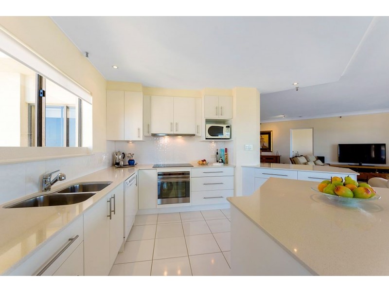 115/2 Admiralty Drive, Surfers Paradise QLD 4217