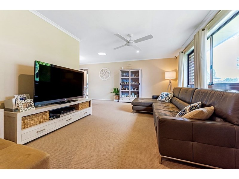 9 Wild Duck Drive, Mermaid Waters QLD 4218