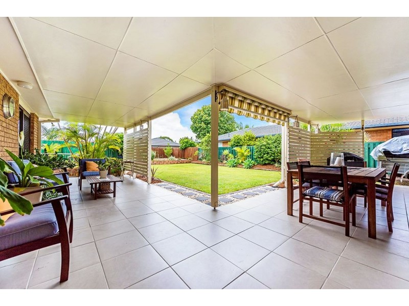 9 Wild Duck Drive, Mermaid Waters QLD 4218