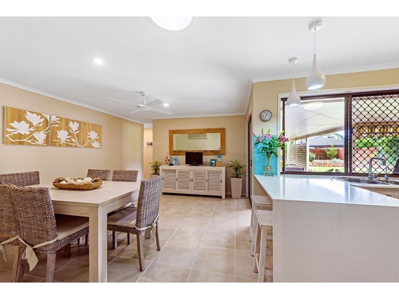 9 Wild Duck Drive, Mermaid Waters QLD 4218