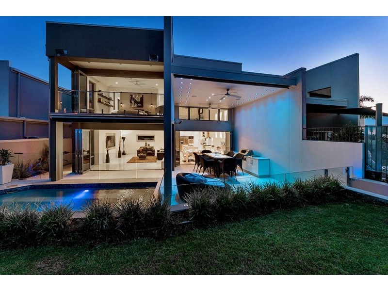 2/7021 Circa Vista Drive, Benowa QLD 4217