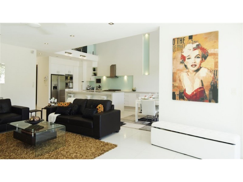 2/7021 Circa Vista Drive, Benowa QLD 4217