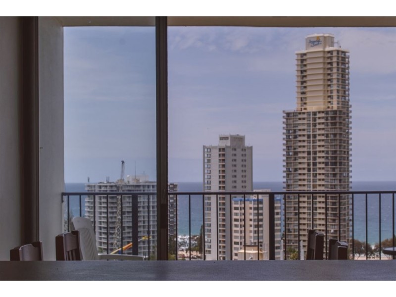 17B/2 Riverview Parade, Surfers Paradise QLD 4217
