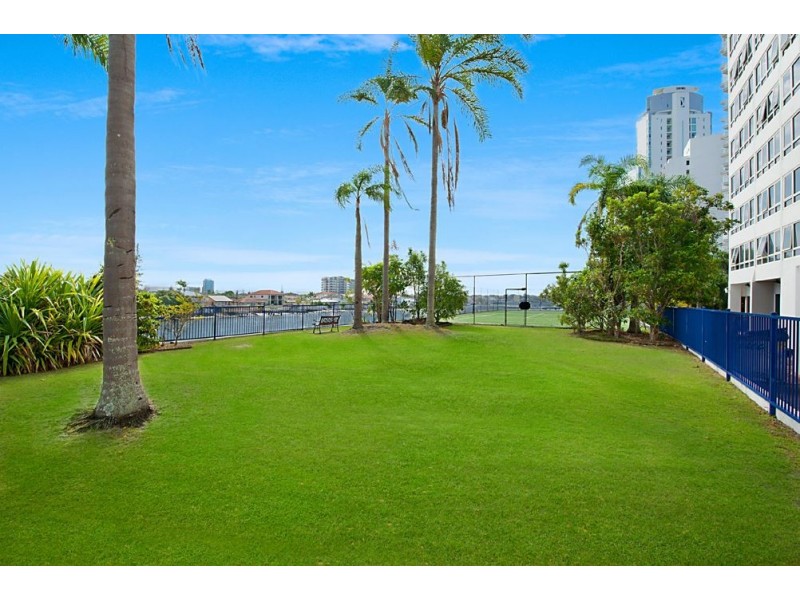17B/2 Riverview Parade, Surfers Paradise QLD 4217