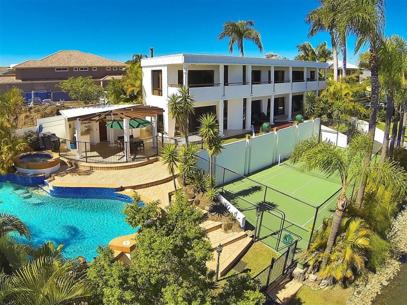 62 Blair Athol Crescent, Sorrento QLD 4217