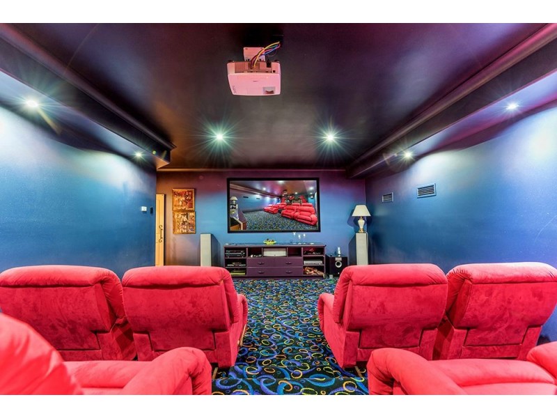 114 Arun Drive, Arundel QLD 4214