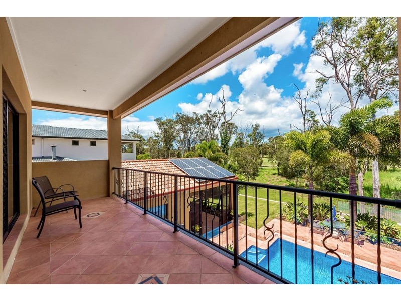 114 Arun Drive, Arundel QLD 4214