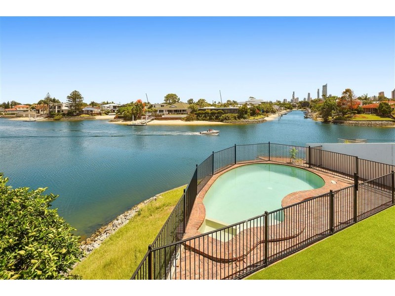 13 Coral Gables Key, Broadbeach Waters QLD 4218