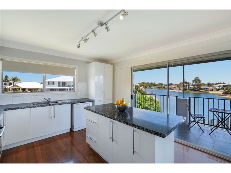 13 Coral Gables Key, Broadbeach Waters QLD 4218