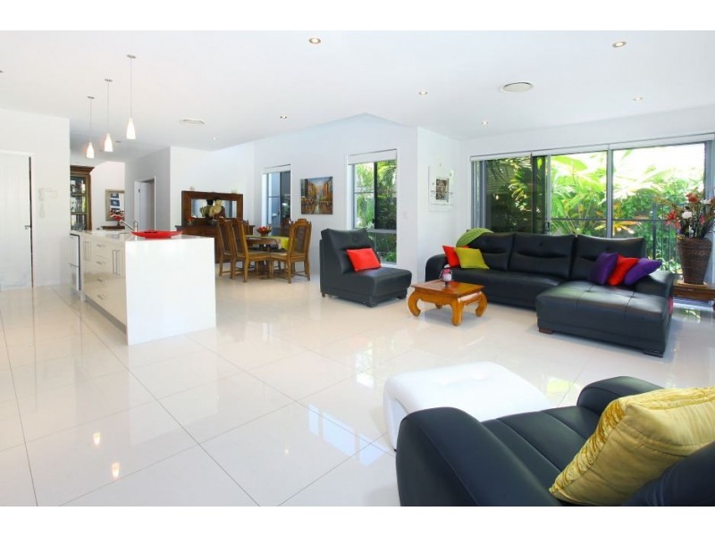 5023a Riverwood Grove, Benowa QLD 4217
