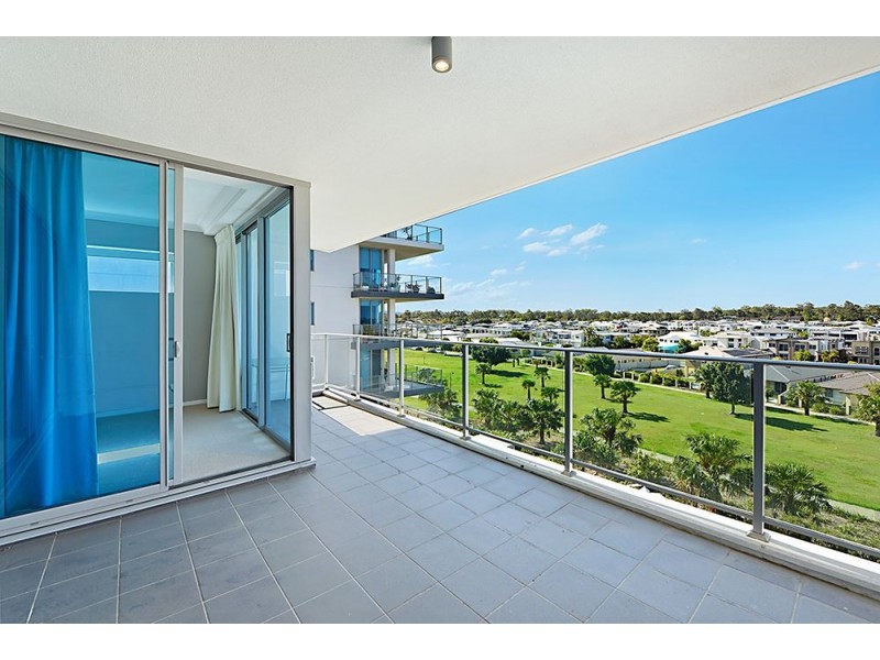 2 East Quay Drive, Biggera Waters QLD 4216