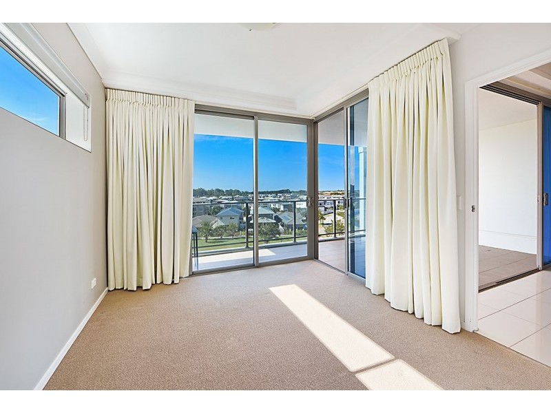 2 East Quay Drive, Biggera Waters QLD 4216