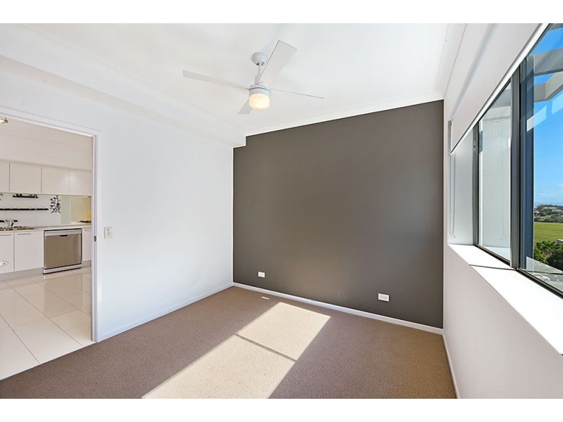 2 East Quay Drive, Biggera Waters QLD 4216