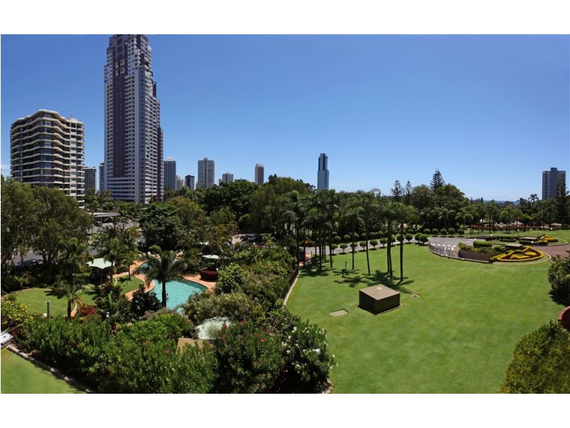 17/2 Admiralty Drive, Surfers Paradise QLD 4217