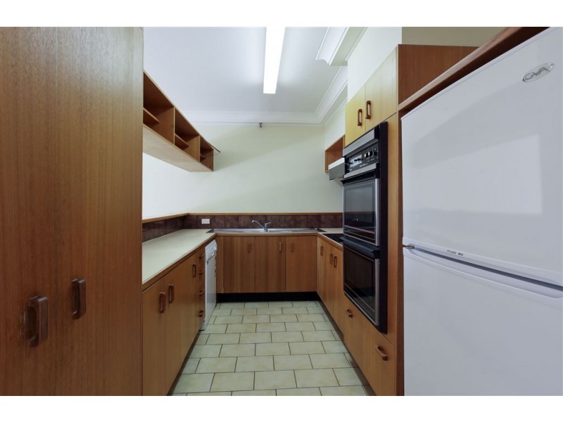 17/2 Admiralty Drive, Surfers Paradise QLD 4217