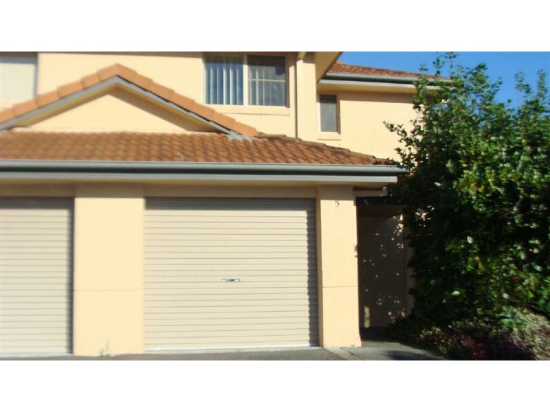 5/99 Greenacre Dr, Parkwood QLD 4214