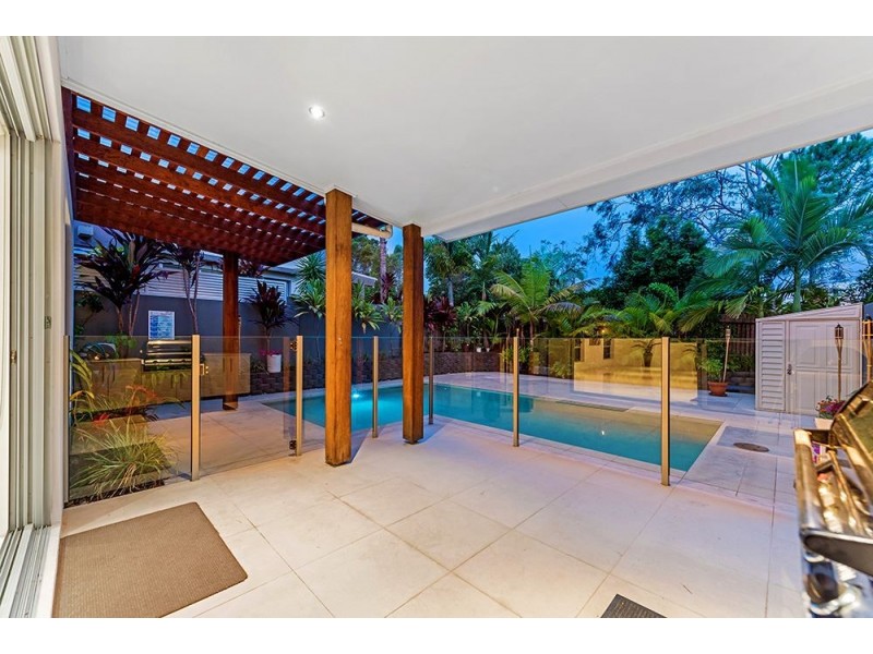 5023A Riverwood Grove, Benowa QLD 4217